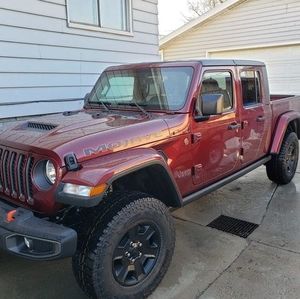 Meet your Posher, Miles